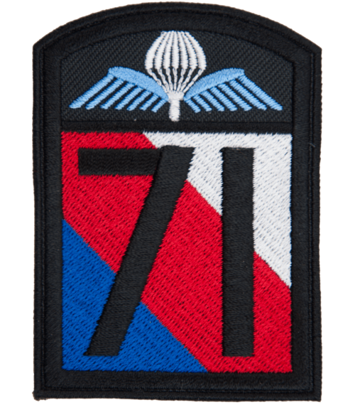 Nášivka: 71. výsadkový prapor [hranatá] [bsz]